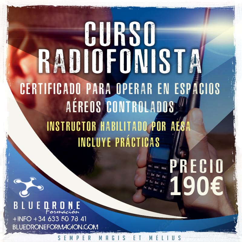 Cartel promocional del Curso de Radiofonista de BlueDrone Formación para operar en espacios aéreos controlados